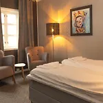 فندق مبيت وإفطار Romutleie - Sentrum 3*