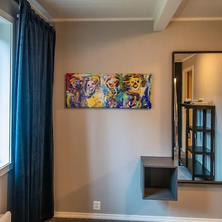 Bed & Breakfast Romutleie - Sentrum 3*