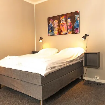 ベッド・アンド・ブレックファスト Romutleie - Sentrum 3*